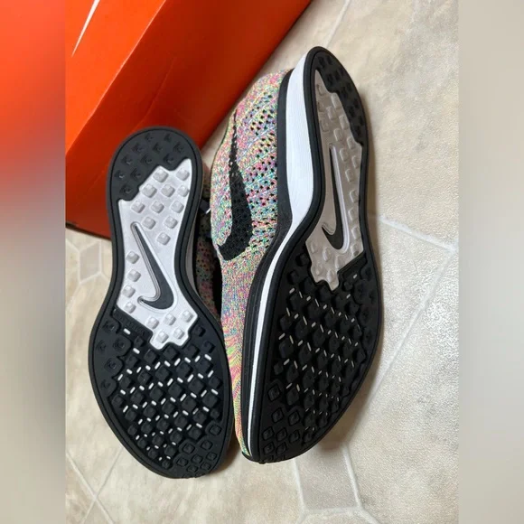 USED Authentic Men’s Nike Flyknit Racer Shoes in Pink Gray Multicolor Tie Dye - Picture 5 of 6